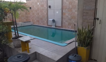 Casa com 3 quartos próxima ao centro de Campo Grande Rj