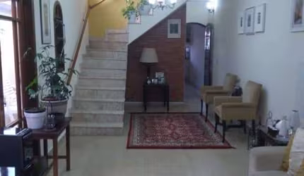 Casa com 3 quartos à venda na Rua Vilobaldo Barros de Macedo, Jardim Ouro Preto, Taboão da Serra, 169 m2 por R$ 650.000