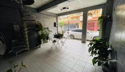 Casa com 2 quartos à venda na Rua Vilobaldo Barros de Macedo, Jardim Ouro Preto, Taboão da Serra, 90 m2 por R$ 380.000