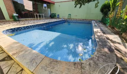 Vendo Campo Grande, belissima casa duplex, com quintal, piscina e área gourmet