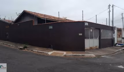 Casa com 3 quartos à venda na Rua Canário, S/N, Recanto dos Pássaros, Cuiabá por R$ 260.000
