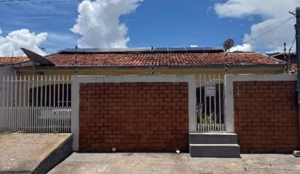 Casa com 3 quartos à venda na Avenida Itália, s/n, Jardim Tropical, Cuiabá, 241 m2 por R$ 450.000