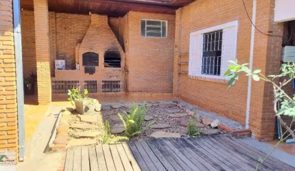 Casa com 4 quartos à venda na Rua Falcão, 112, Recanto dos Pássaros, Cuiabá, 200 m2 por R$ 850.000