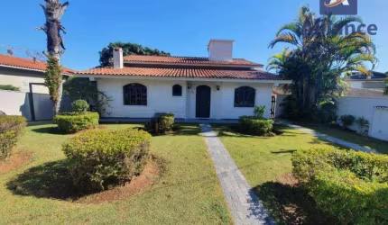 Casa com 3 dormitórios para alugar, 290 m² por R$ 9.745/mês - Marambaia - Vinhedo/SP