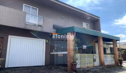 Sobrado e Loja Residencial e Comercial