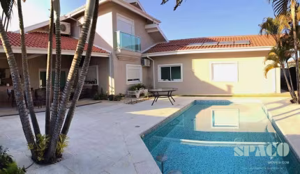 Casa com 4 dormitórios à venda, 350 m² por R$ 2.800.000,00 - Condomínio Colonial Village I - Pindamonhangaba/SP