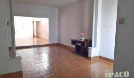 Casa com 4 dormitórios à venda, 450 m² por R$ 949.000,00 - Centro - Pindamonhangaba/SP