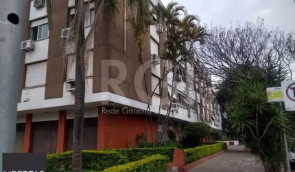 Apartamento  2 quartos, dependência completa e garagem!