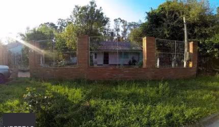 Casa 2 dormitórios à venda Lami Porto Alegre/RS