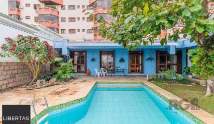 Casa para Venda - 400m², 3 dormitórios, sendo 1 suites, 4 vagas - Menino Deus