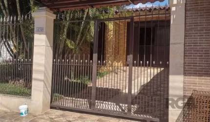 Casa 2 dormitórios, 2 vagas, Bairro Espirito Santo