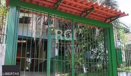 Casa para Venda - 110m², 4 dormitórios, sendo 1 suites, 2 vagas - Santo Inácio