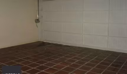 Casa para Venda - 216m², 3 dormitórios, sendo 1 suites, 2 vagas - Centro