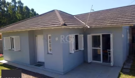 Casa para Venda - 69.98m², 2 dormitórios, 4 vagas - Jardim Dos Lagos