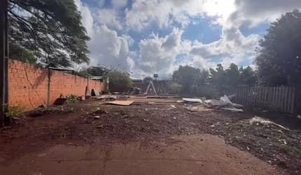 Terreno à venda no Bairro INTERLAGOS em CASCAVEL por R$ 180.000,00