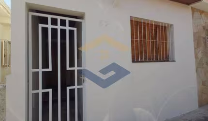 Casa à Venda c/ 64m², 1 Dormitório, Sala, Cozinha, Banheiro, Quintal - Vila Santa Rosa / Vila Arens - Jundiaí/SP (Prox. Garagem da Viação Cometa)