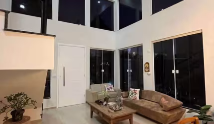 SUN LAKE RESIDENCE - R$ 2.650.000 - Casa á venda, 3 dormitórios (1 suíte), 4 Vagas, 220m², Londrina