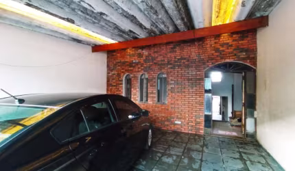 Casa a venda para reforma no bairro Itapegica, próximo ao estádio do Flamengo