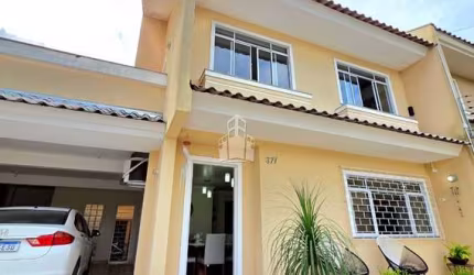 Casa com 3 quartos à venda na Vereador Antonio Fabricio da Silva, 19, Vila Solene, Campo Largo por R$ 790.000