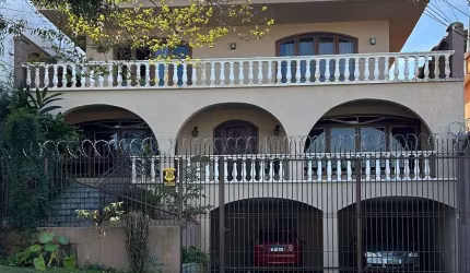 Casa Alto Padrão para Venda em Guabirotuba Curitiba-PR
