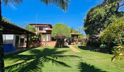Casa a venda em Manguinhos, com 7 quartos, a 200m da praia