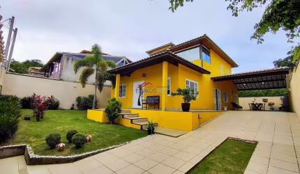 Casa independente com 5 quartos e piscina em São José Búzios