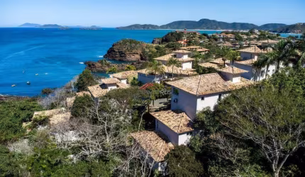 Oportunidade!! Casa triplex em Condominio Exclusivo com Vista Deslumbrante