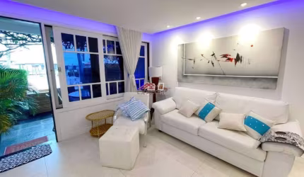 Casa à venda em condomínio Marina / Búzios,