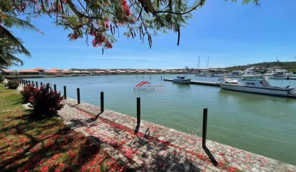 Casa em condomínio na Marina
