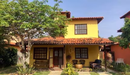 Casa em condomínio com 3 quartos