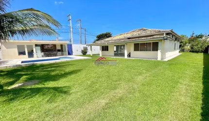 Casa de Condomínio para Aluguel de Temporada, 3 quartos, 2 suítes, Manguinhos