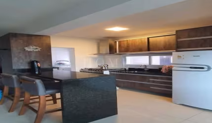 APARTAMENTO 2 DORMITORIO, 1 SUITE BEM LOCALIZADO!