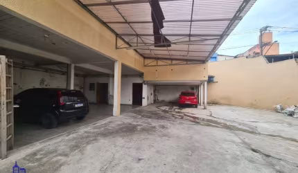 EXCELENTE SOBRADO DE 700 M²/3 DORMITÓRIOS/ESPAÇO GOURMET E GALPÁO À VENDA EM SÃO BERNARDO DO CAMPO.