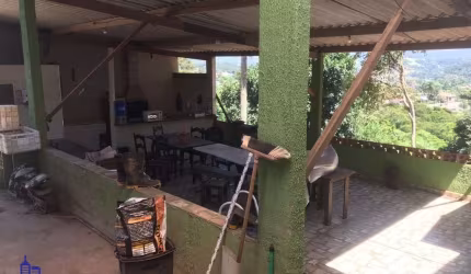 EXCELENTE CHÁCARA DE 2.100 À VENDA EM CHÁCARA MONTE SERRAT, SÃO ROQUE