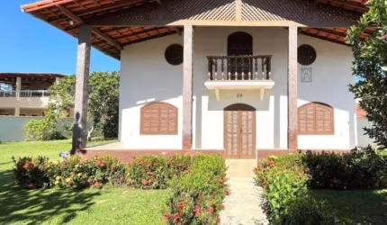 VENDO CASA EM PRAIA SECA COM 5 QUARTOS