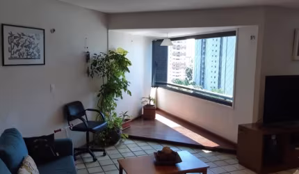 Edf. Príncipe de Gales - Apartamento no Bairro do Parnamirim com 3 quartos sendo 1 suíte com 147m² por R$ 650MIL.