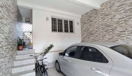 Casa com 4 dormitórios- Jardim Japão (Caucaia do Alto) - Cotia/SP