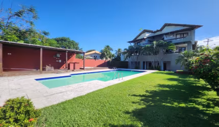 Casa c/ terreno de 1.140m²!!