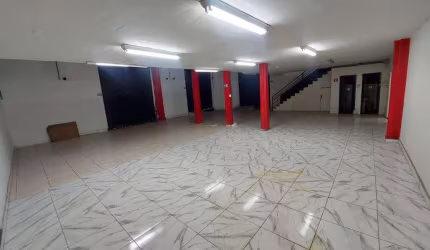 EXCELENTE LOJA COM ÁREA TOTAL DE 488 METROS