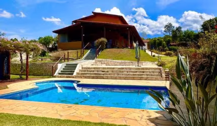 Casa para locação de Loteamento Fechado no bairro da Usina em Atibaia/SP