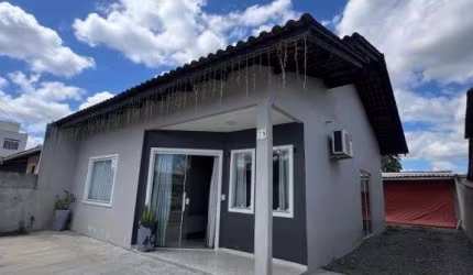 CASA no MORRO DO MEIO com 2 quartos para VENDA, 75 m²