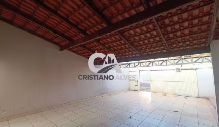 Casa à venda sozinha no lote, setor de recantos das emboabas,acesso rápido  153, avenida  São Paulo, próximo supermercado loja de conveniência,