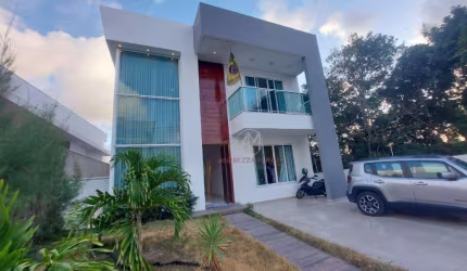 Casa de 248m2 com 4 Quartos em Condomínio no Altiplano