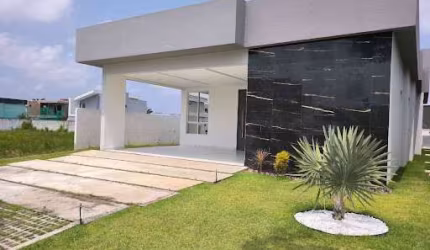 Casa de 210m2 com 4 Suítes + Piscina Privativa, no Alphaville Paraíba