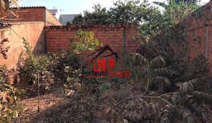TERRENO A VENDA NO BAIRRO SANTA LÚCIA EM MONTES CLAROS, MG