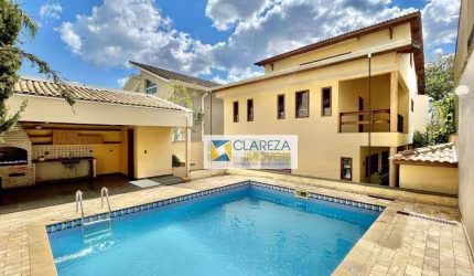 Cond São Paulo II - Sobrado 3 dorms/1ste. Piscina, churrasqueira, lareira!
