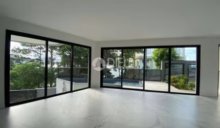 Casa alto padrÃo em porto belo, Pereque, Porto Belo - SC