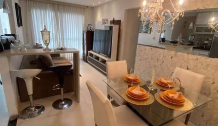 Apartamento com 3 Quartos e 2 banheiros à Venda, 77 m²