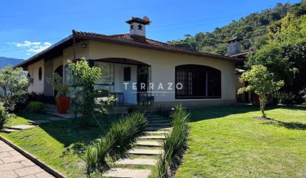 Casa à venda, 4 quartos, 2 suítes, 3 vagas, Golfe - Teresópolis/RJ