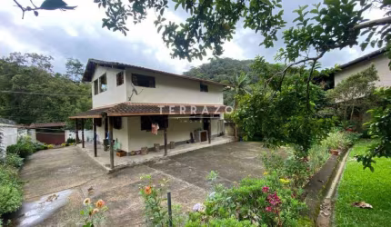 Casa à venda, 4 quartos, 2 suítes, 3 vagas, Albuquerque - Teresópolis/RJ